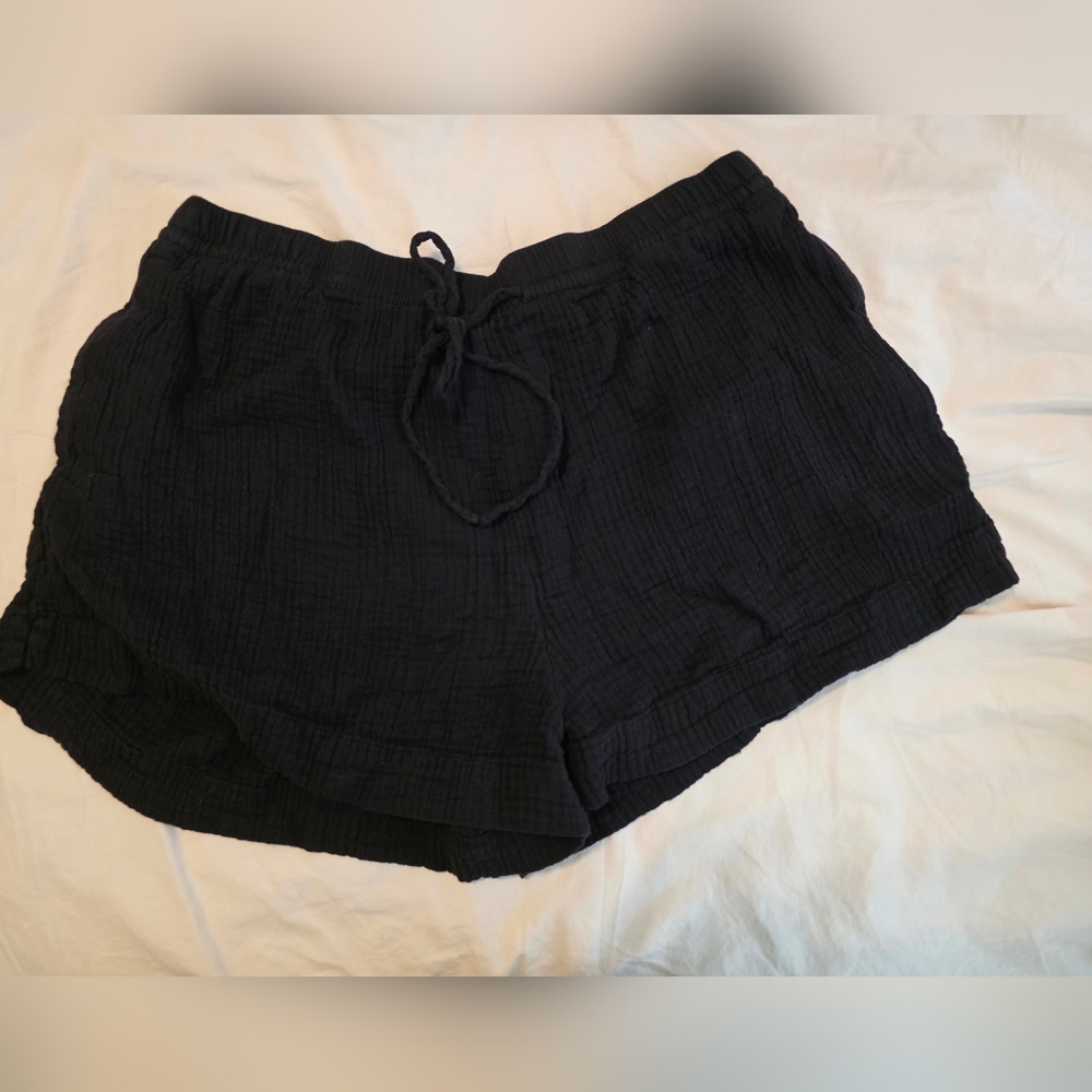 Women's Black Linen Shorts